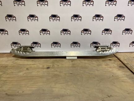 Усилитель бампера задний Lexus Ls430 UCF30 3UZ-FE