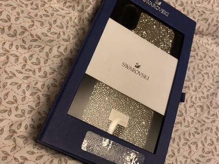 Чехол на XS стразы swarovski
