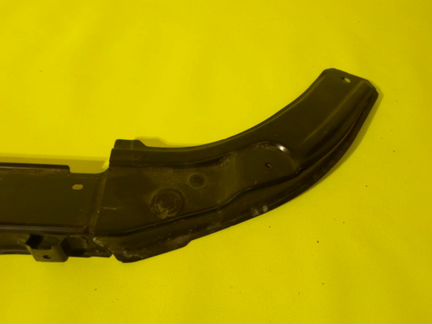 Накладка телевизора верхняя Мазда 3 BM 2013-15г