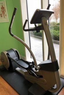 Орбитрек Technogym Synchro Excite 700
