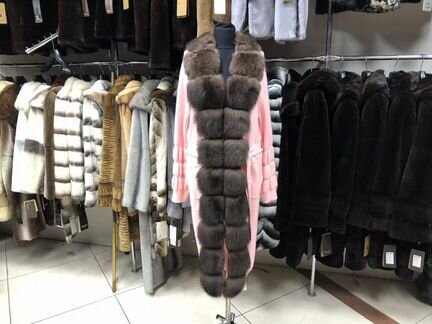Трикотажный кардиган с песцом