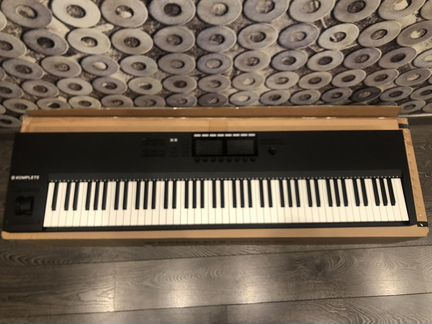 Komplete kontrol S88