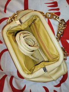 Сумка-пельмешек с золотой цепью