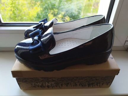 Туфли лоферы Twins (34 р-р) новые