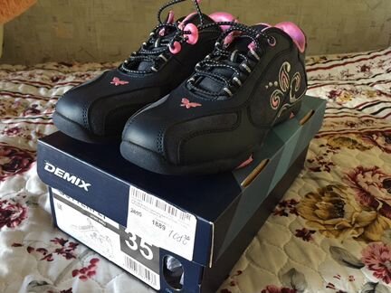 Кроссовки для девочки