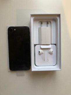 Телефон iPhone 7