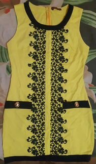 Интересное лимонное платье