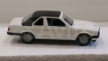 Модель автомобиля1/43 Police BMW, VW, ford