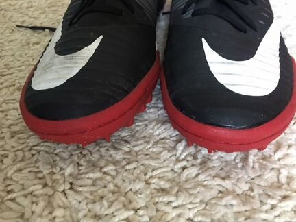 Футбольные шиповки Nike Mercurial