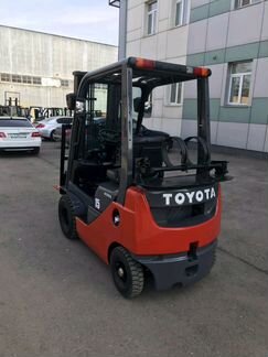 Вилочный погрузчик