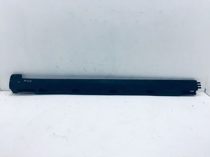 Накладка на порог левая Volkswagen Passat B6 2.0