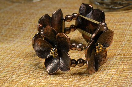 Браслеты (бижутерия)