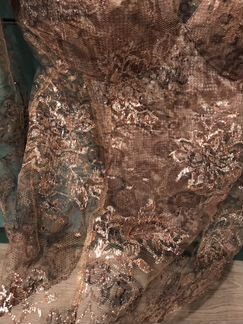 Платье вечернее