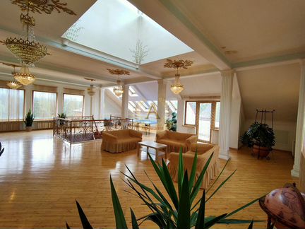 Коттедж 900 м² на участке 40 сот.