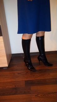 Сапоги лаковые черные