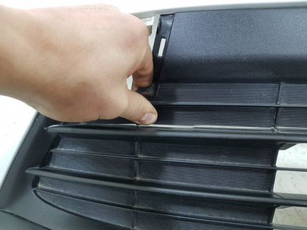 Бампер передний Toyota Rav4 40