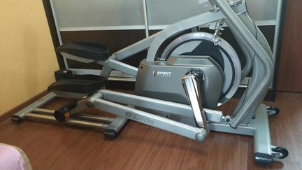 Spirit Fitness XG200 Home - эллиптический тренажер