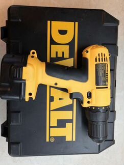 Аккумуляторная дрель, шуруповерт Dewalt