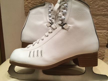 Фигурные коньки atemiflip р-р 36