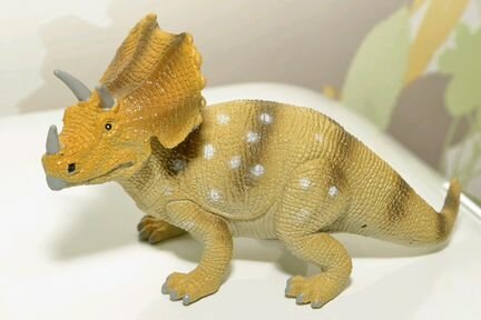 Динозавры игрушки