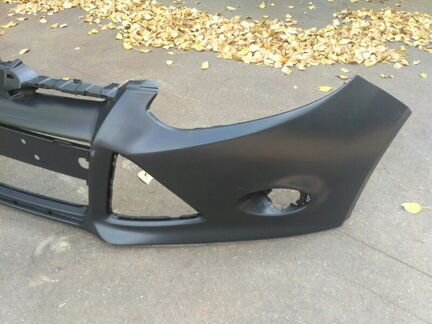 Бампер передний передний Ford Focus 3