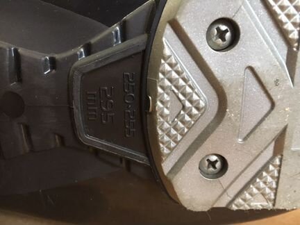 Ботинки горнолыжные 25 25,5