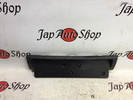 Площадка под номер задняя Toyota RAV 4 30
