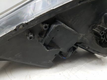 Фара левая Mitsubishi Outlander XL