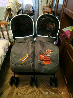 Коляска для двойни или погодок