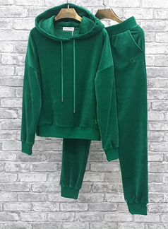 Бархатные костюмы Valentino