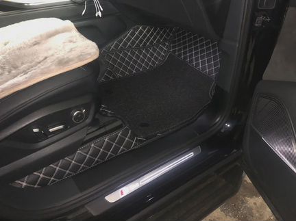 Автомобильные 3D коврики Audi Q7