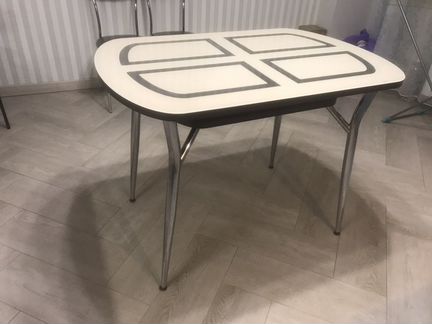 Стол обеденный стеклянный