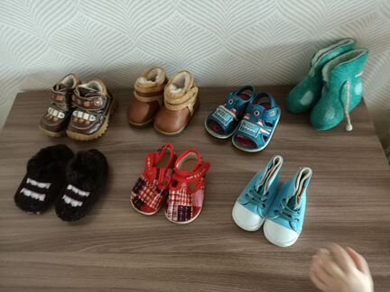 Продам новые детские ботинки, сандали, тапочки до