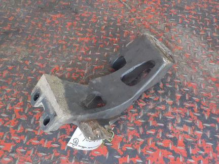 Кронштейн кабины Мерседес Актрос мп 3 9303172101