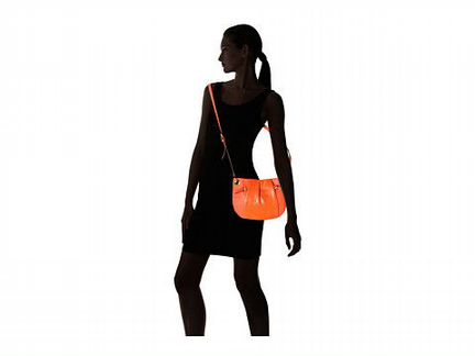 Модная мандариновая сумка Vince Camuto