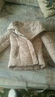 Куртка зима, теплая с красивым золотисто бежевым ц