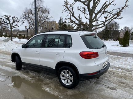 Volkswagen Tiguan 2.0 AT, 2012, 46 900 км