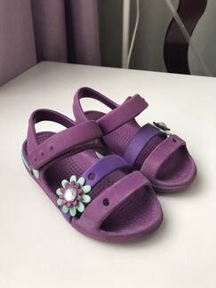 Сандали crocs