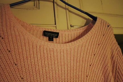 Розовый свитер Topshop
