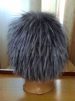 Шапка из чернобурки на вязаной основе