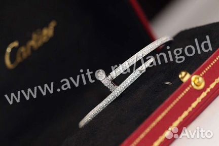Золотой браслет с бриллиантами