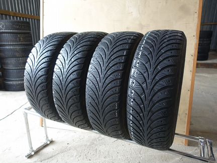 215 65 16 Goodyear UltraGrip Extreme esd4