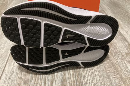 Новые кроссовки Nike Star Runner 2