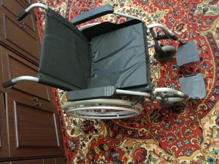 Коляска инвалидная