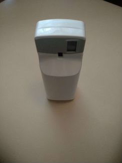 Автоматический освежитель воздуха