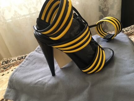 Босоножки Alexander McQueen