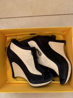 Ботильоны Fendi оригинал 38 р