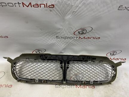 Решётка радиатора Jaguar XJ X358