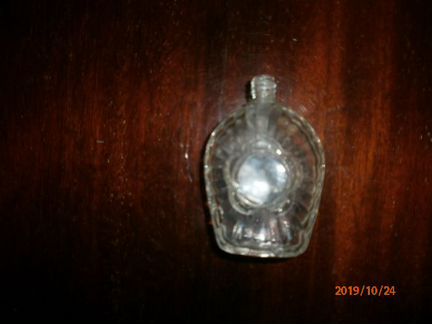 Бутылки пузырьки баночки для коллекции