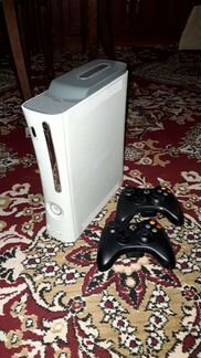 Xbox 360 60Gb + 2 беспр джойстика + игры